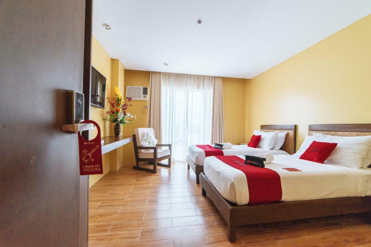 Reddoorz Premium Near Health Centrum Banica Roxas City Bagian luar foto