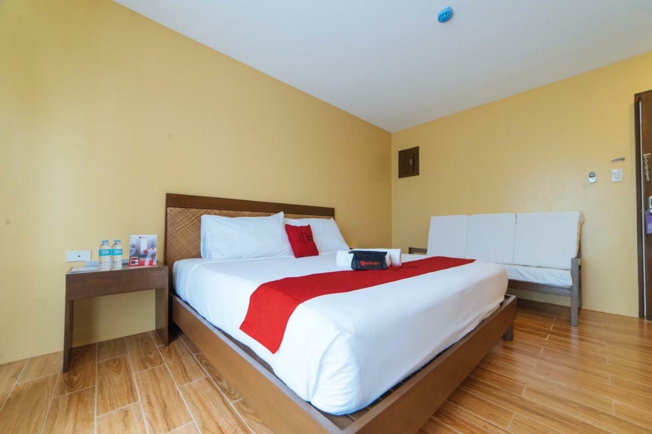 Reddoorz Premium Near Health Centrum Banica Roxas City Bagian luar foto
