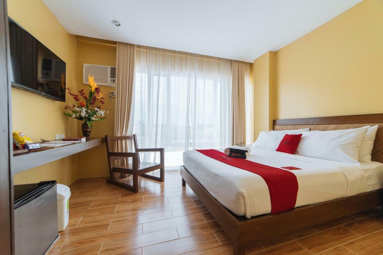 Reddoorz Premium Near Health Centrum Banica Roxas City Bagian luar foto