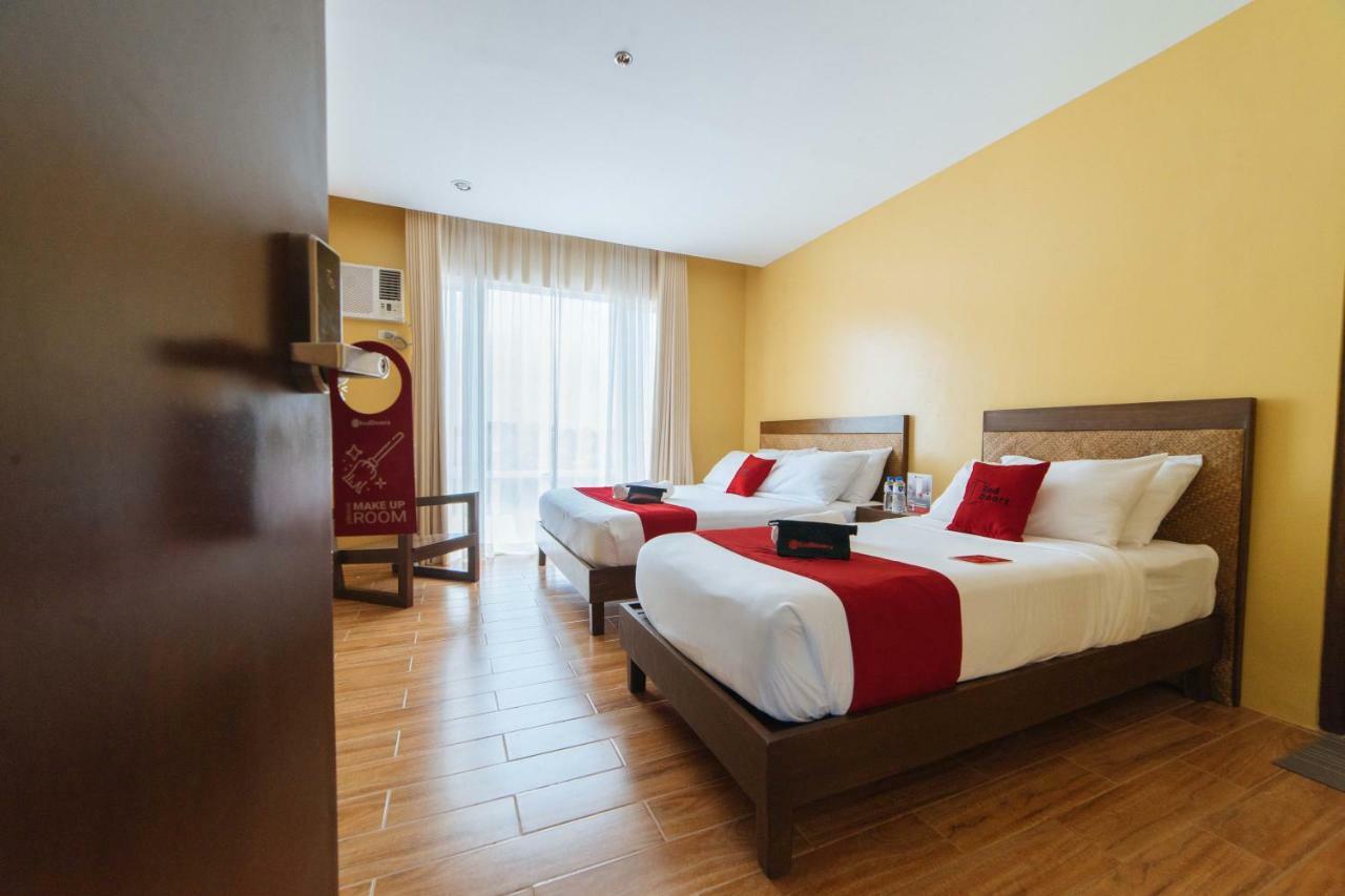 Reddoorz Premium Near Health Centrum Banica Roxas City Bagian luar foto