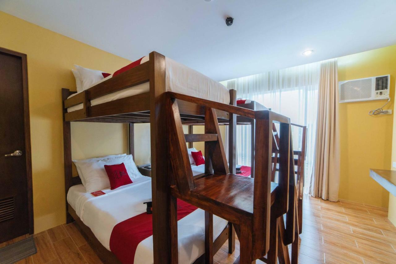 Reddoorz Premium Near Health Centrum Banica Roxas City Bagian luar foto